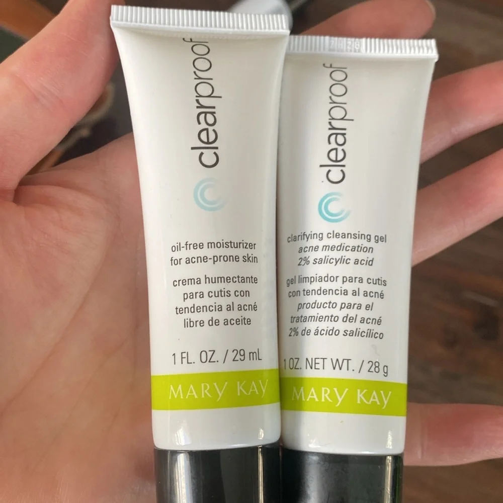 Mary Kay Acne & Blemish Skincare Collection White and Black - Picture 3 of 4
